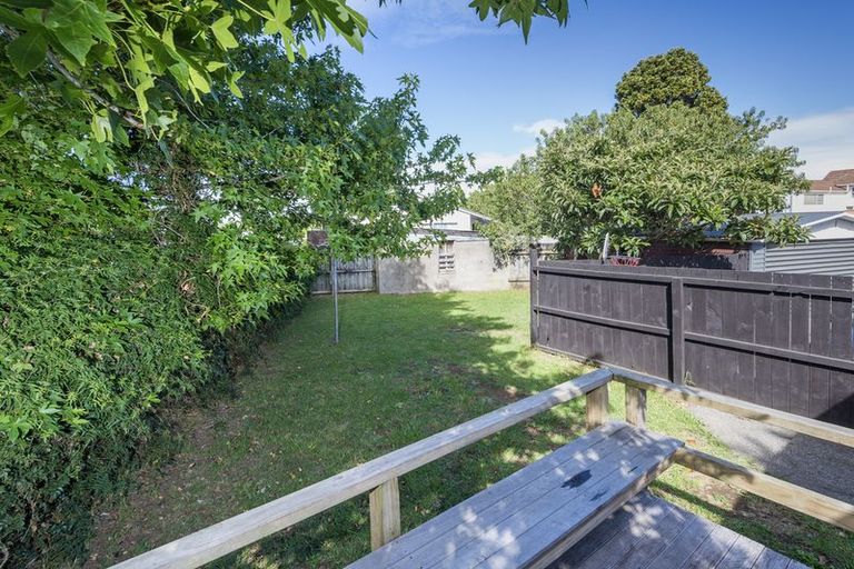 Photo of property in 49 Mckean Avenue, Manurewa, Auckland, 2102