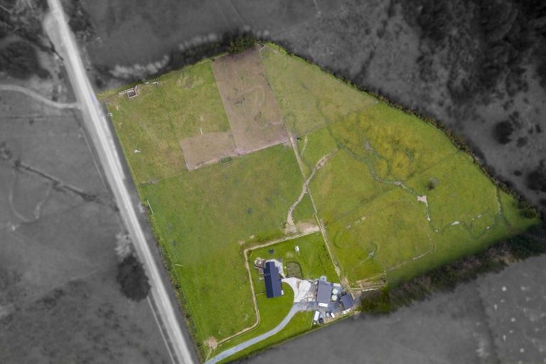 Photo of property in 420 Katherine Mansfield Drive, Blue Mountains, Upper Hutt, 5371