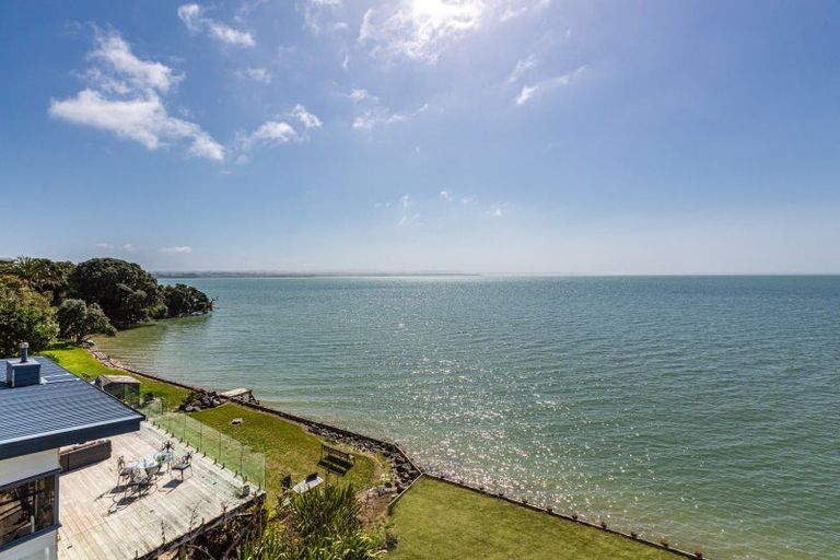 Photo of property in 8a Crispe Road, Clarks Beach, 2122