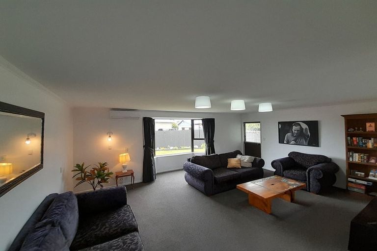 Photo of property in 2/139 Mcmurdo Street, Tinwald, Ashburton, 7700