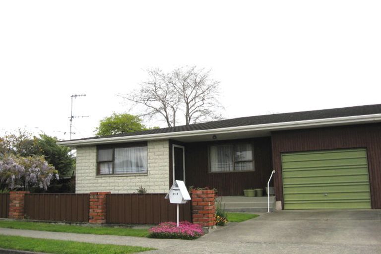 Photo of property in 1/1 Byron Place, Stoke, Nelson, 7011