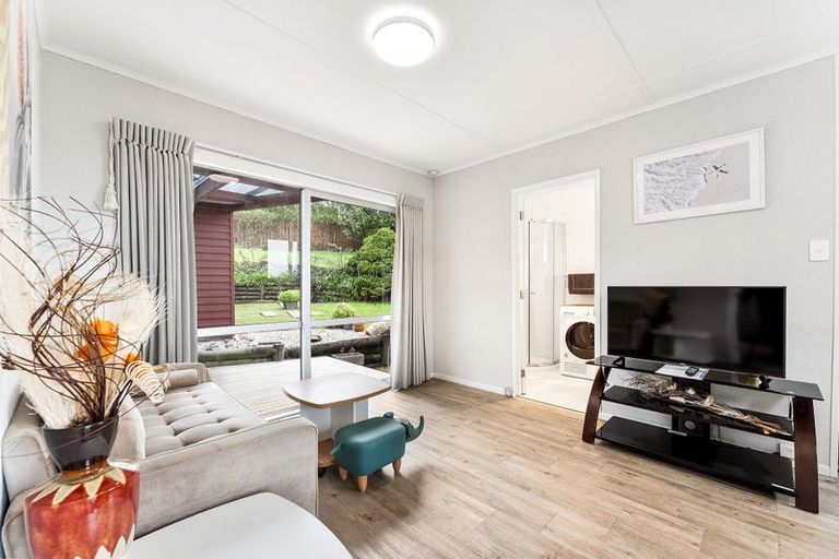 Photo of property in 4 Beverley Road, Stanmore Bay, Whangaparaoa, 0932