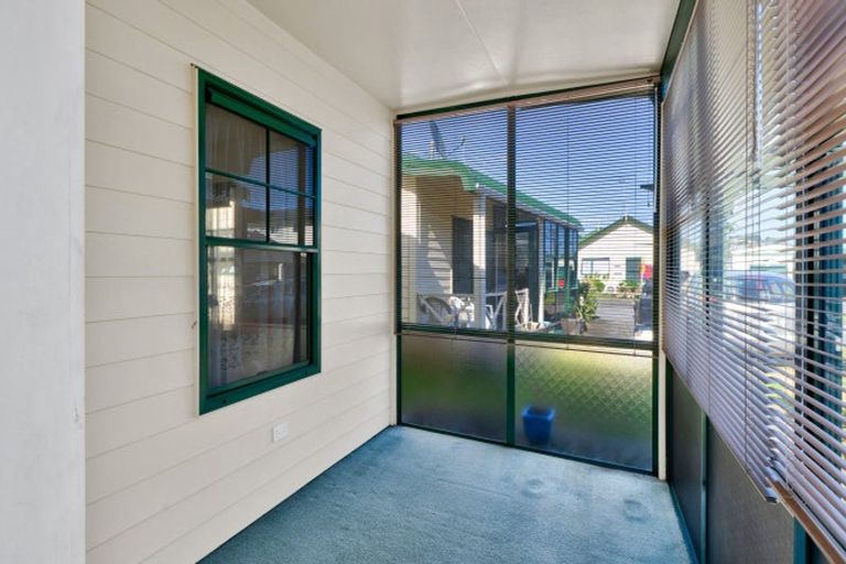 Photo of property in 4/70-76 Whiteley Street, Moturoa, New Plymouth, 4310
