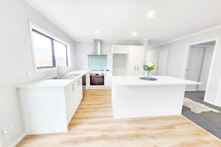 Photo of property in 13 Rotoiti Place, Paraparaumu, 5032