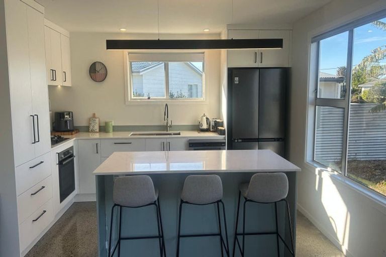 Photo of property in 44 Gillies Crescent, Waimarama, Havelock North, 4294
