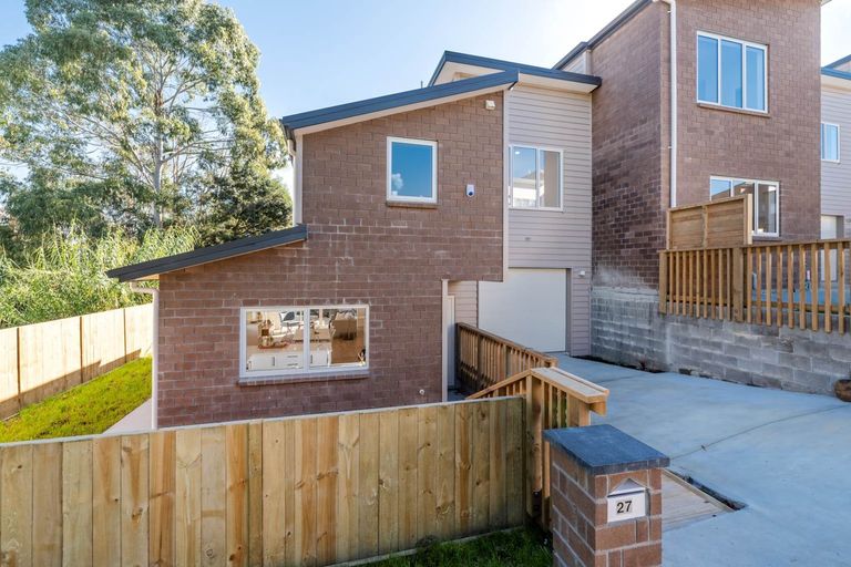 Photo of property in 27 Sunshine Boulevard, Sunnyvale, Auckland, 0612