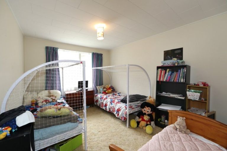 Photo of property in 3 Toop Street, Havelock North, 4130