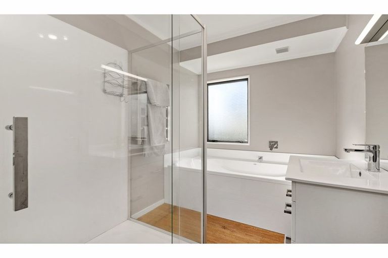 Photo of property in 52 Ranui Street, Dinsdale, Hamilton, 3204