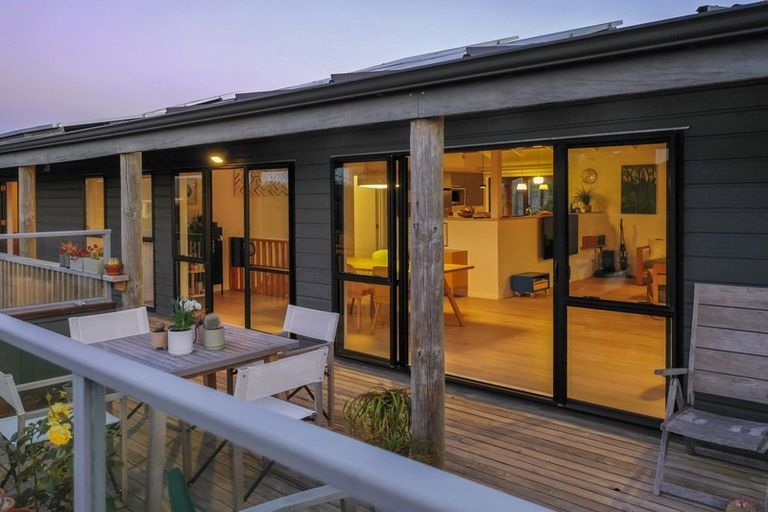 Photo of property in 19 Tainui Street, Raumati Beach, Paraparaumu, 5032