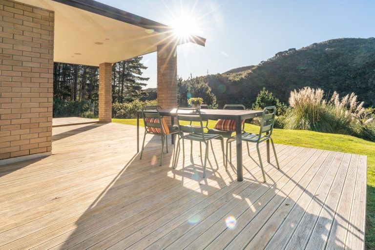 Photo of property in 150 Makara Road, Makara, Karori, 6972