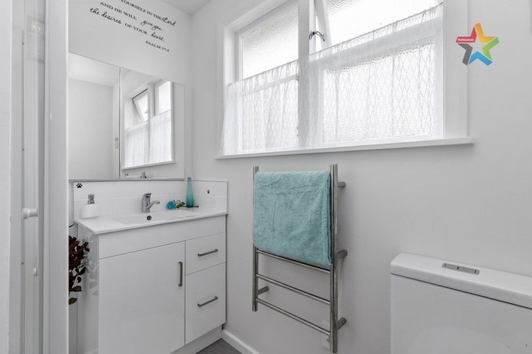 Photo of property in 1/114 Kowhai Street, Naenae, Lower Hutt, 5011