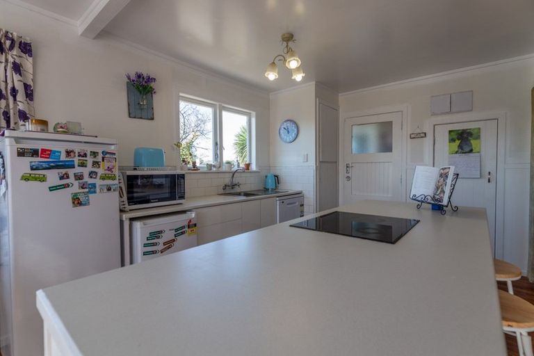 Photo of property in 21 Hayward Road, Ngatea, 3503