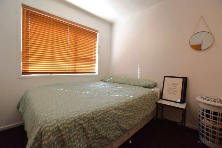Photo of property in 3/3 Karaka Street, New Lynn, Auckland, 0600
