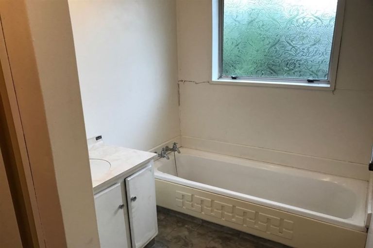 Photo of property in 1/53 Orrick Crescent, Avondale, Christchurch, 8061