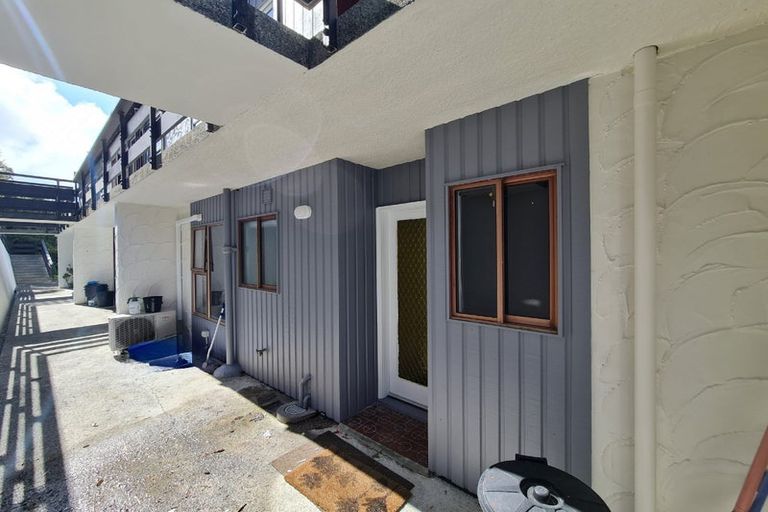 Photo of property in 6/17 Wrights Hill Road, Karori, Wellington, 6012