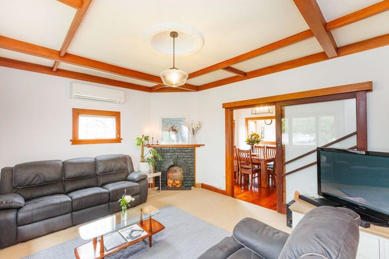 Photo of property in 475 College Street, Hokowhitu, Palmerston North, 4410