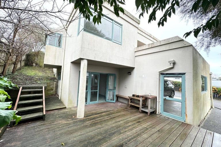 Photo of property in 2/38 Gulf View Road, Murrays Bay, Auckland, 0630