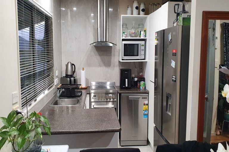 Photo of property in 26c Sunnyfield Crescent, Glenfield, Auckland, 0629