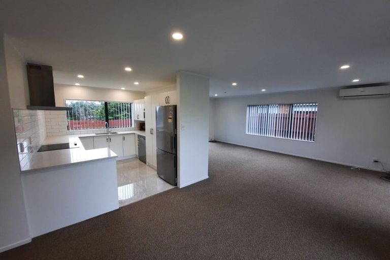 Photo of property in 39 Davington Way, Burswood, Auckland, 2013