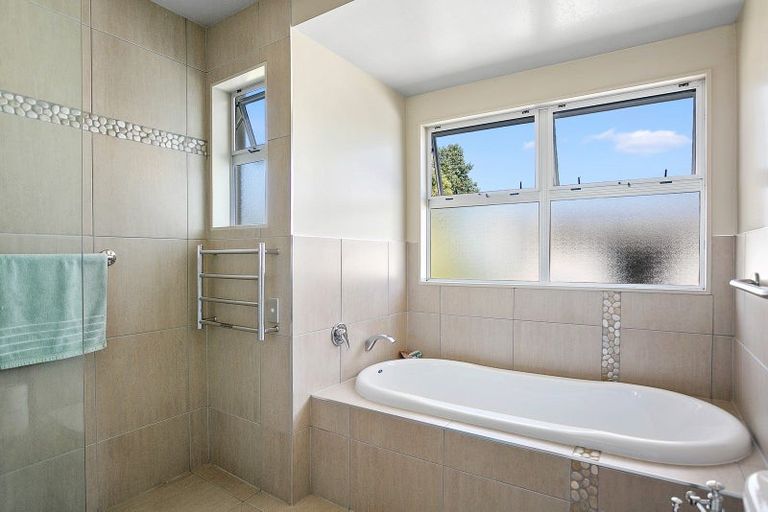 Photo of property in 12 Kelly Road, Cambridge, 3434