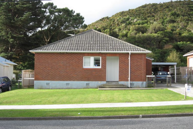 Photo of property in 5 Wilkie Crescent, Naenae, Lower Hutt, 5011