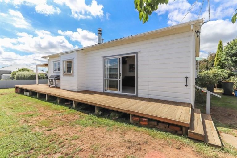 Photo of property in 4 Mamaku Street, Inglewood, 4330