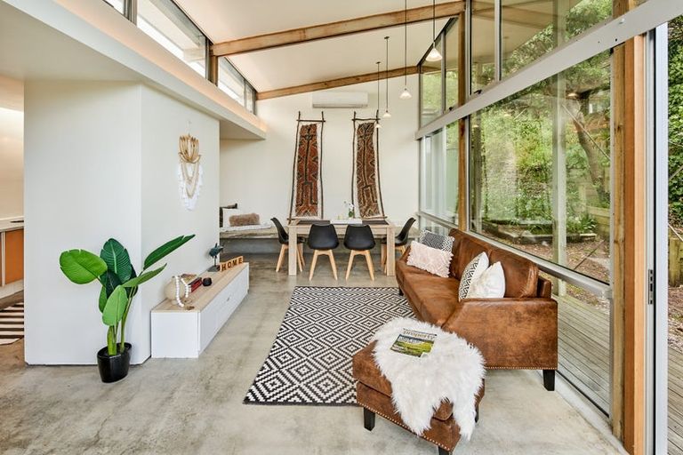 Photo of property in 4 Tangahoe Street, Paekakariki, 5034