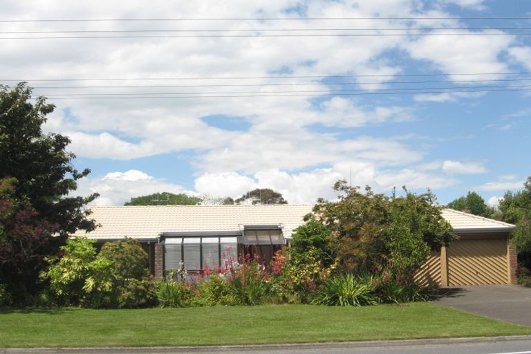 Photo of property in 238 Shakespeare Street, Leamington, Cambridge, 3432