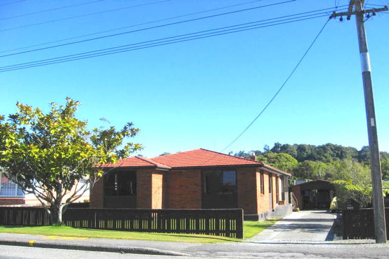 Photo of property in 122 Marsden Road, Greymouth, 7805