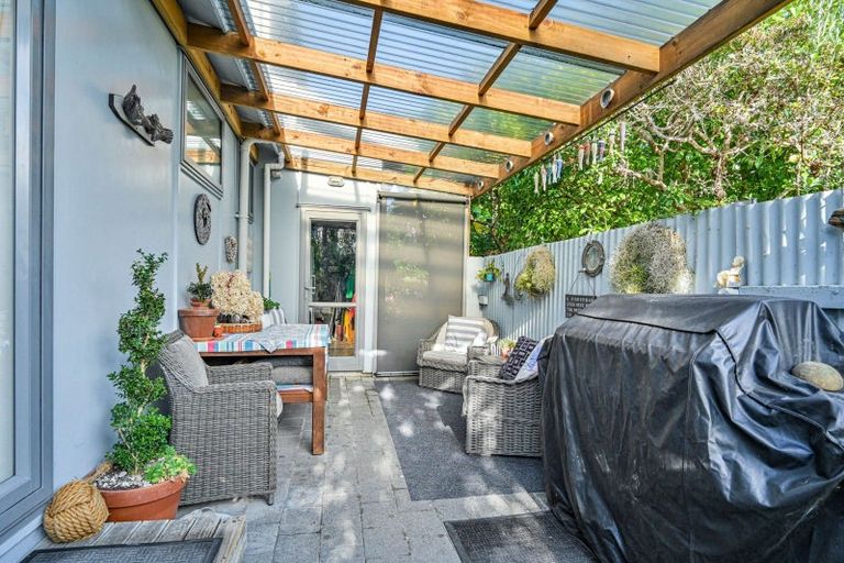 Photo of property in 96 Harper Road, Waimarama, Havelock North, 4294