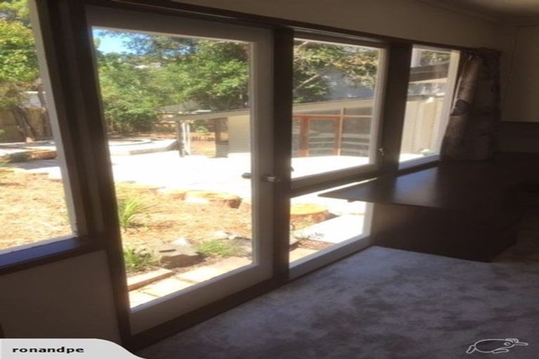 Photo of property in 23 Arosa Place, Forrest Hill, Auckland, 0620