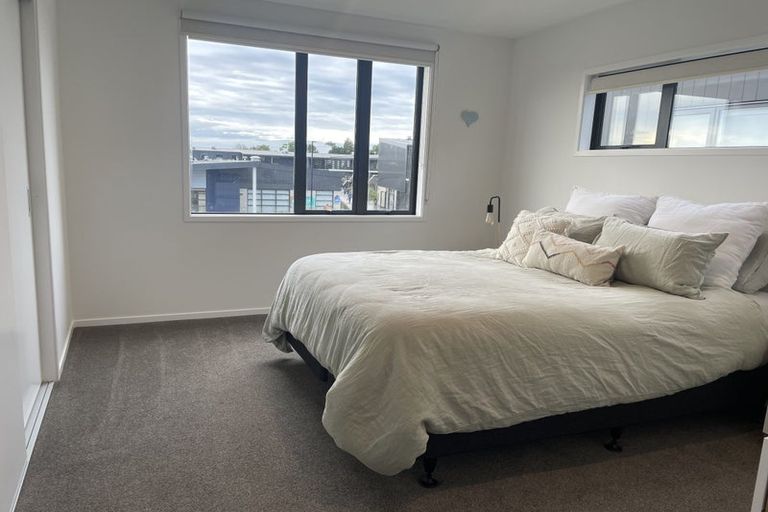 Photo of property in 16 Joshua Carder Drive, Hobsonville, Auckland, 0616