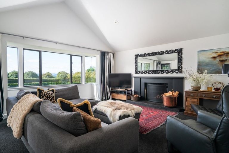 Photo of property in 344 Gillespie Place, Acacia Bay, Taupo, 3385