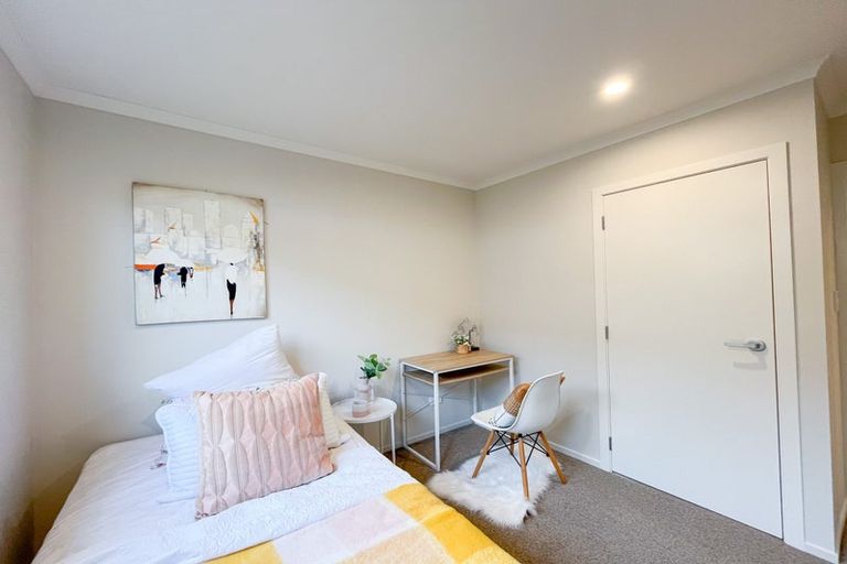 Photo of property in 15 Waruhia Crescent, Rototuna North, 3281