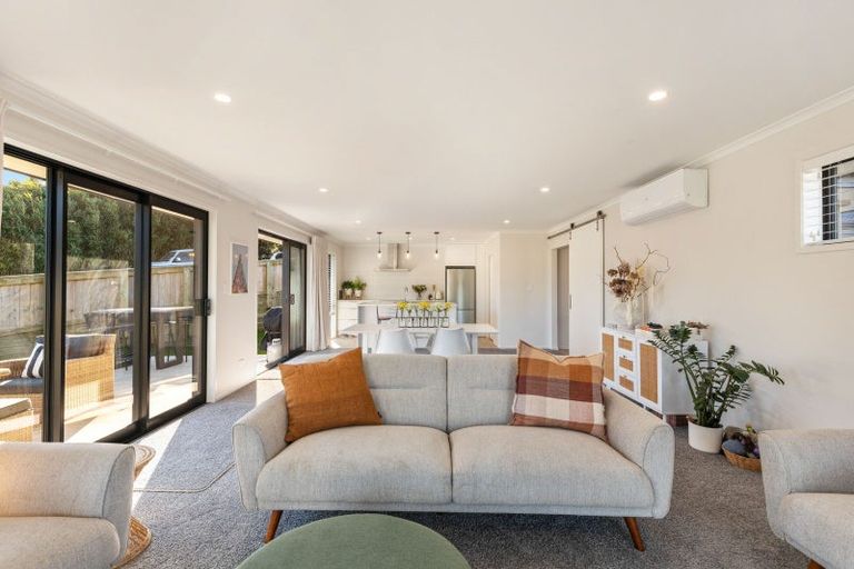 Photo of property in 8 Manakohi Street, Spotswood, New Plymouth, 4310