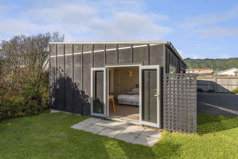 Photo of property in 41 Marram Way, Peka Peka, Waikanae, 5391