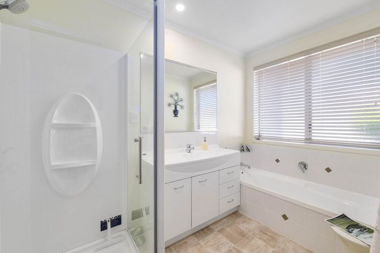 Photo of property in 30 Kinder Place, Ngongotaha, Rotorua, 3010