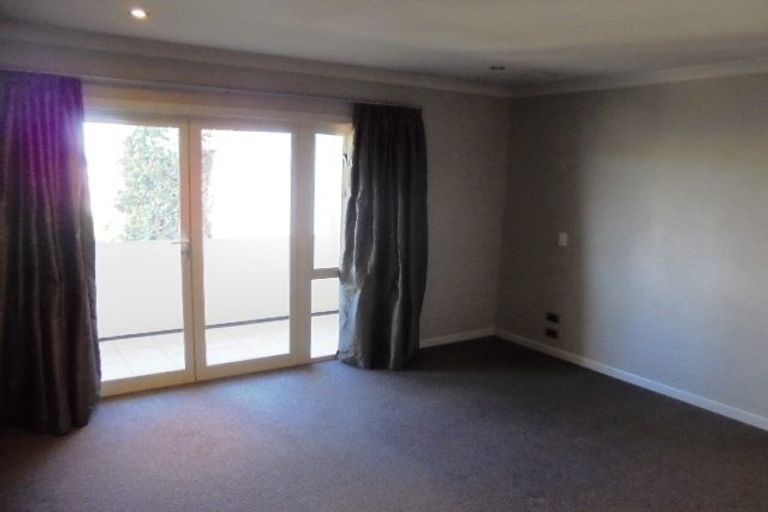 Photo of property in 435 Marine Parade, Napier South, Napier, 4110
