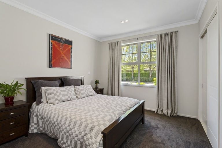 Photo of property in 7 Westall Lane, Avonhead, Christchurch, 8042