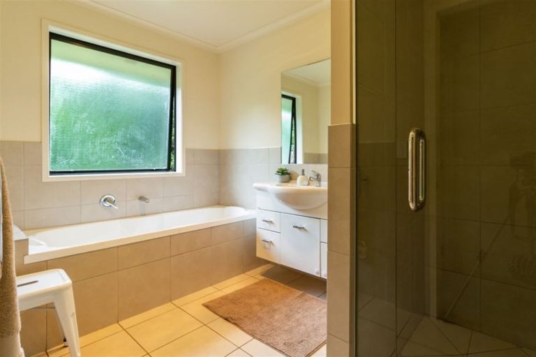 Photo of property in 5 Kotare Heights, Kerikeri, 0230