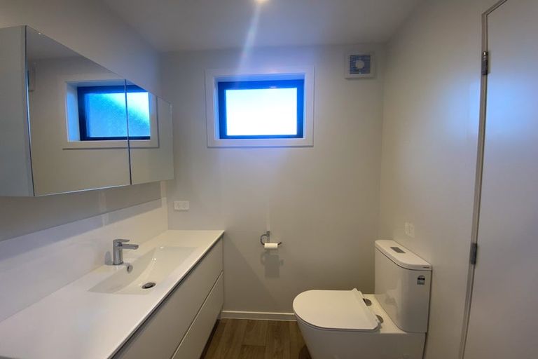 Photo of property in 37 Priscilla Crescent, Kingston, Wellington, 6021