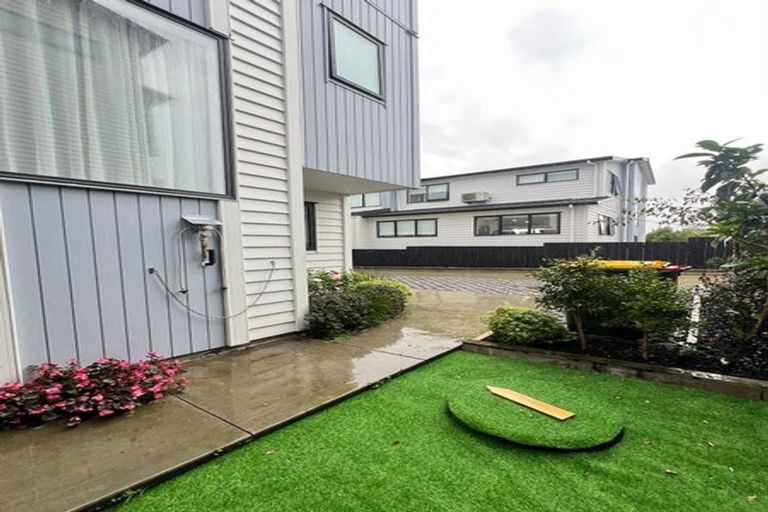 Photo of property in 28b Routley Drive, Glen Eden, Auckland, 0602