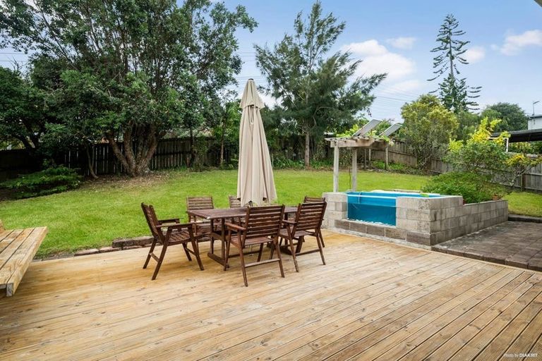 Photo of property in 75 Powrie Street, Glenfield, Auckland, 0629