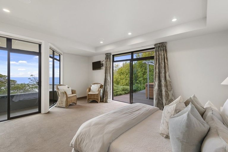 Photo of property in 151 Moncks Spur Road, Mount Pleasant, Christchurch, 8081