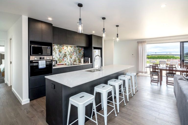 Photo of property in 53 Burgundy Drive, Martinborough, 5711