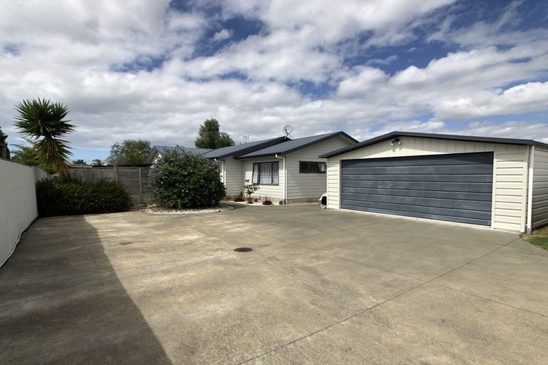Photo of property in 11a Windsor Terrace, Taradale, Napier, 4112