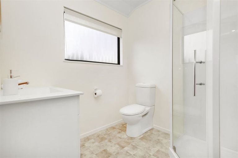 Photo of property in 147 Westchester Drive, Churton Park, Wellington, 6037