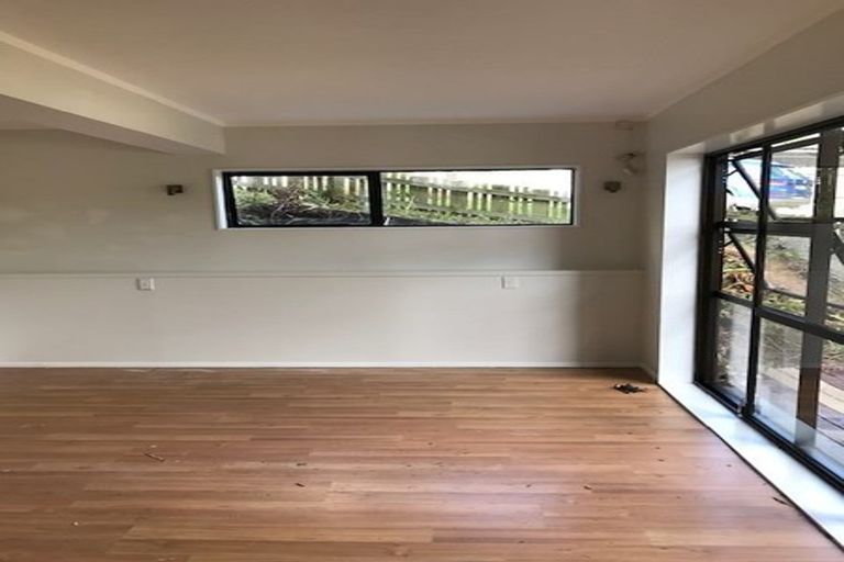 Photo of property in 30 Elmira Place, Browns Bay, Auckland, 0630