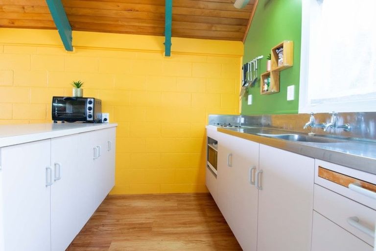 Photo of property in 252 Patons Rock Road, Patons Rock, Takaka, 7182