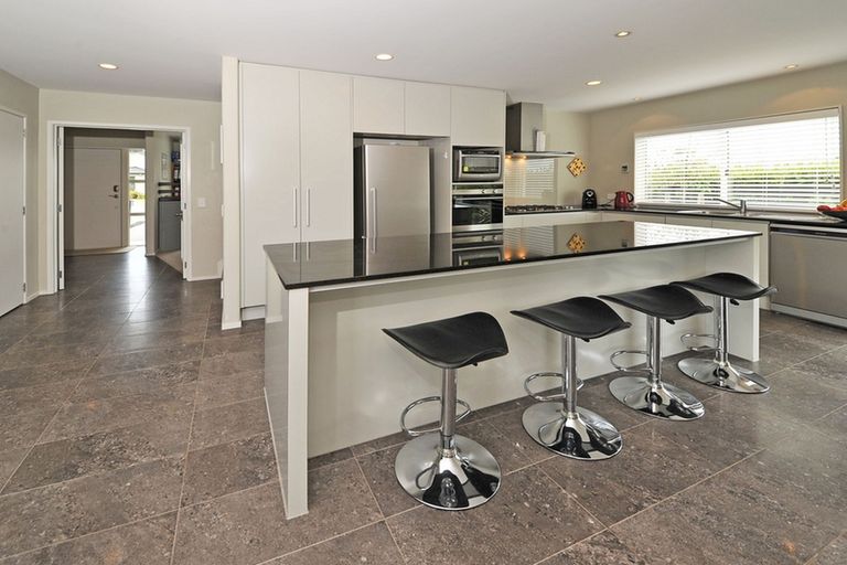 Photo of property in 27 Pickaberry Avenue, Karaka, Papakura, 2113